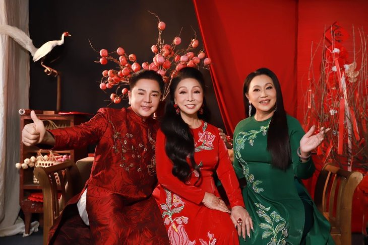 Bộ ba nghệ sĩ đồng hành cùng chương trình Học viện cải lương, từ trái qua: Nghệ sĩ Châu Thanh, Bạch Tuyết và Thanh Hằng - Ảnh: BTC cung cấp Bộ ba nghệ sĩ đồng hành cùng chương trình Học viện cải lương, từ trái qua: nghệ sĩ Châu Thanh, Bạch Tuyết và Thanh Hằng - Ảnh: BTC cung cấp