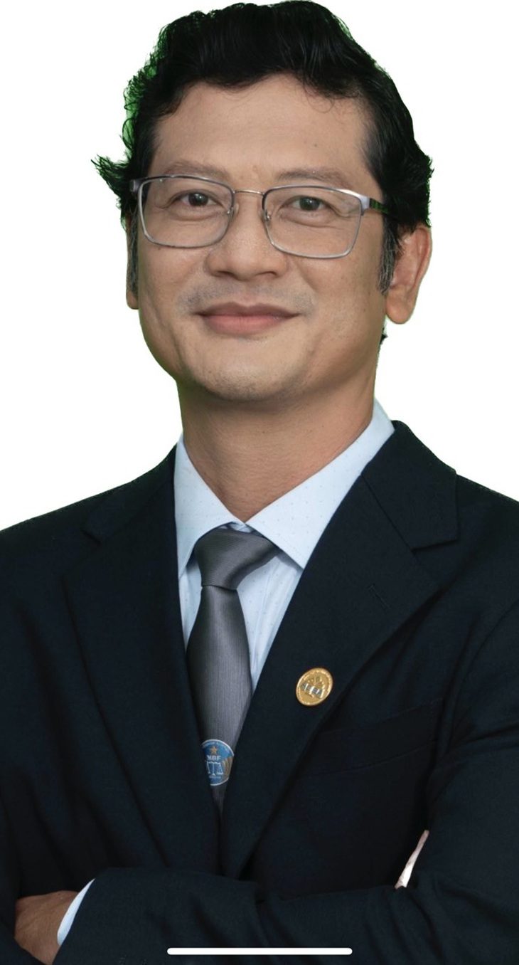 Anh trai lén kê khai nhà đất ba mẹ để lại, nay anh mất tích, đăng ký nhà đất lại tên tôi được không?- Ảnh 1. Luật sư Nguyễn Phong Phú