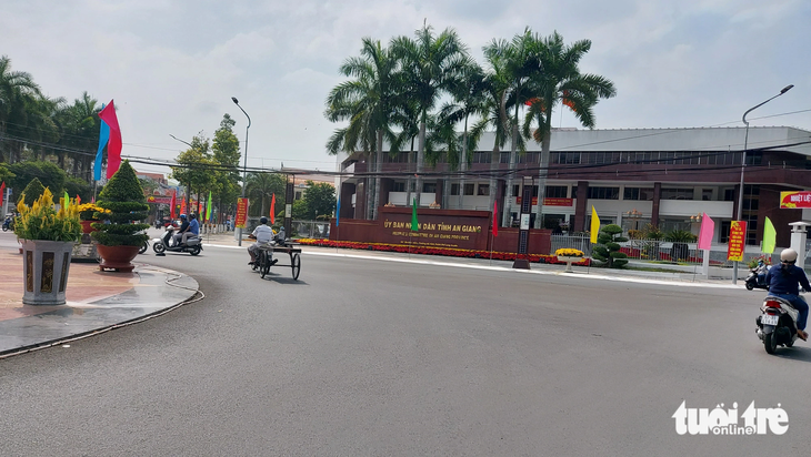 An Giang khẩn trương thực hiện kết luận Thanh tra Chính phủ - Ảnh 1. UBND tỉnh An Giang đang khẩn trương thực hiện kết luận của Thanh tra Chính phủ giai đoạn 2015 - 2020 - Ảnh: BỬU ĐẤU