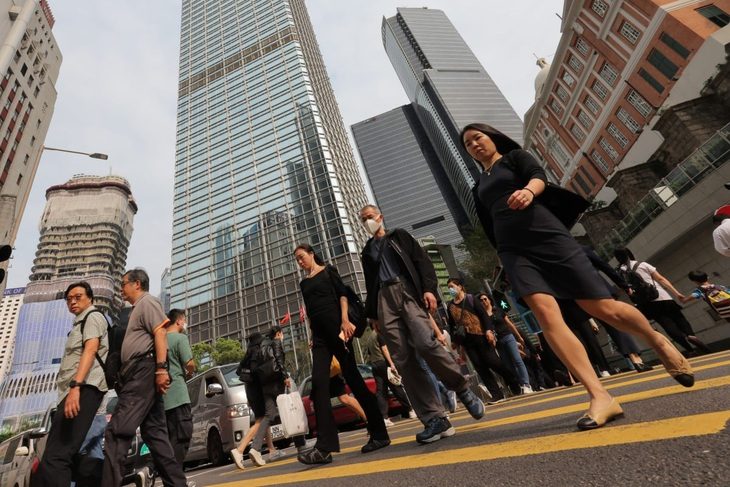 Bất động sản Hong Kong không hoàn toàn u ám?- Ảnh 1. Số lượng văn phòng trống kỷ lục đang thúc đẩy các công ty tìm cách nâng cấp bất động sản, thúc đẩy hoạt động cho thuê và mang lại những điểm sáng trong lĩnh vực bất động sản ở Hong Kong - Ảnh: SCMP