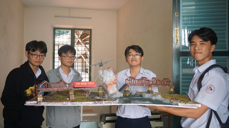 du-an-1775-1-17317382604031488020906 8.600 học sinh tham gia dự án 'Khát vọng thống nhất' - Ảnh 1.