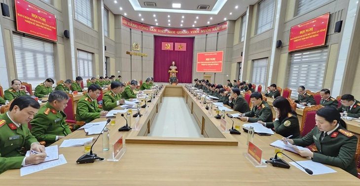 edit-cong-an-hai-duong-17389210232511246157491 5 trưởng phòng và 1 phó phòng Công an tỉnh Hải Dương nghỉ hưu trước tuổi - Ảnh 1.