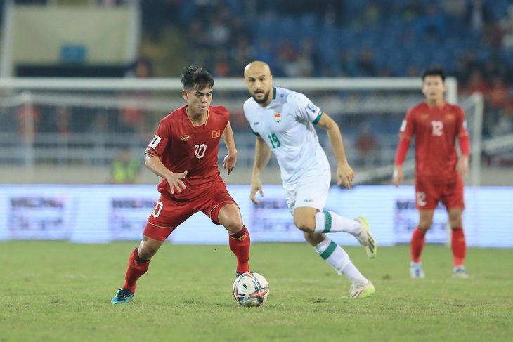 Asian Cup 2023: Cơ hội cho lứa U23 Việt Nam- Ảnh 1. Khuất Văn Khang sẽ có nhiều cơ hội thi đấu hơn ở Asian Cup 2023 - Ảnh: HOÀNG TÙNG